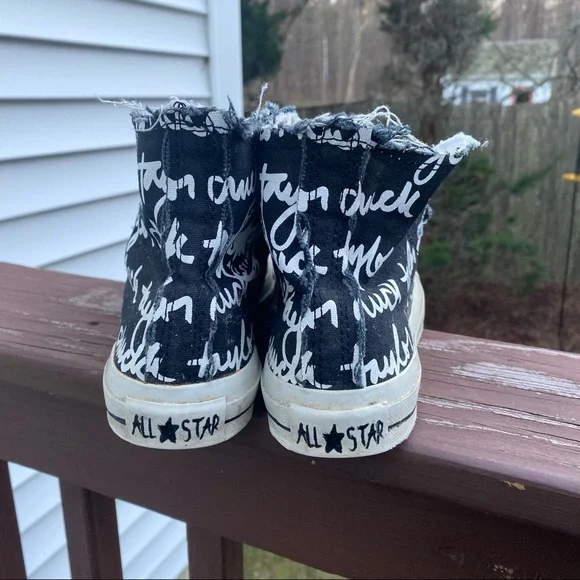 Converse CT Sketched Hi Black / White 100033f Shoes Barely Used Size 5 - Picture 3 of 10